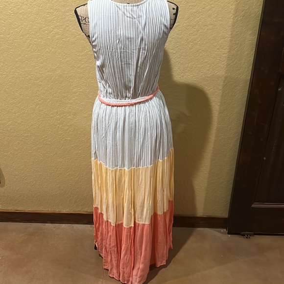 Hem & Thread dress | see offer in description - Picture 4 of 6